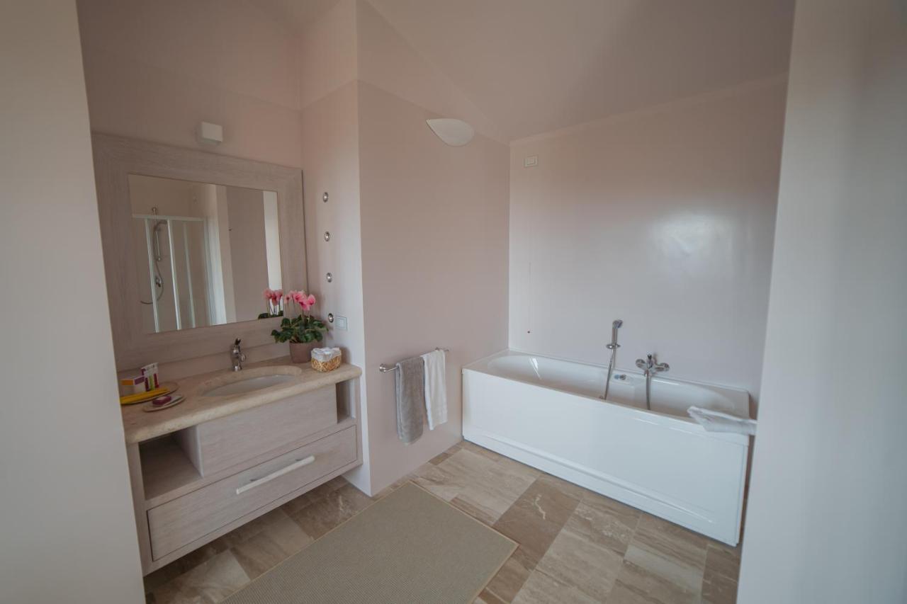Borgo Smeraldo 4*